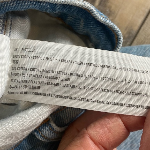 Abercrombie & Fitch The Boyfriend Mid Rise Jeans Sz 31/12 Distressed Light Wash - Picture 10 of 12